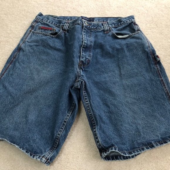 Cubs Official MLB Adjustable Hat Snap Back + Free jean shorts - Picture 4 of 4